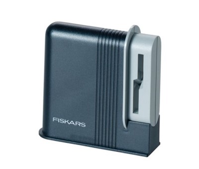Точилка для ножниц Clip-Sharp Fiskars